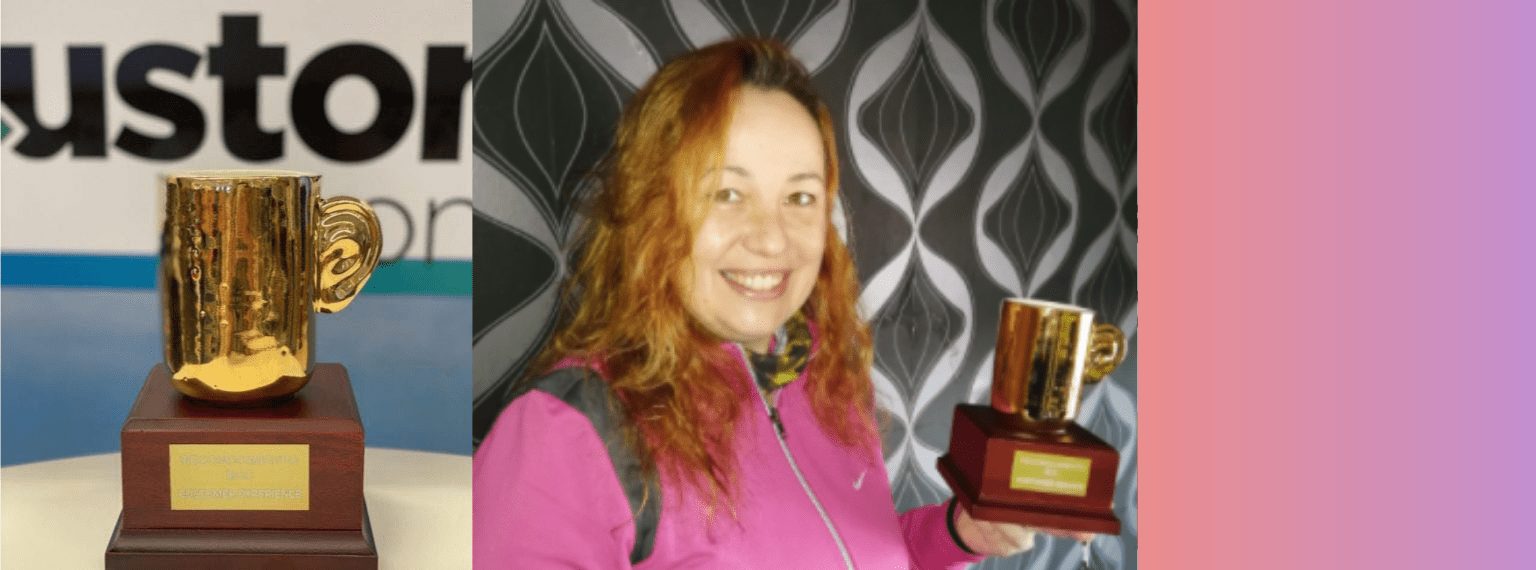 Montse Navarro, ganadora del reconocimiento de Customer Service en el B Customer & Employee Week