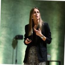 [ptb_field name="ponente_empresa"] [ptb_field name="ponente_cargo"]